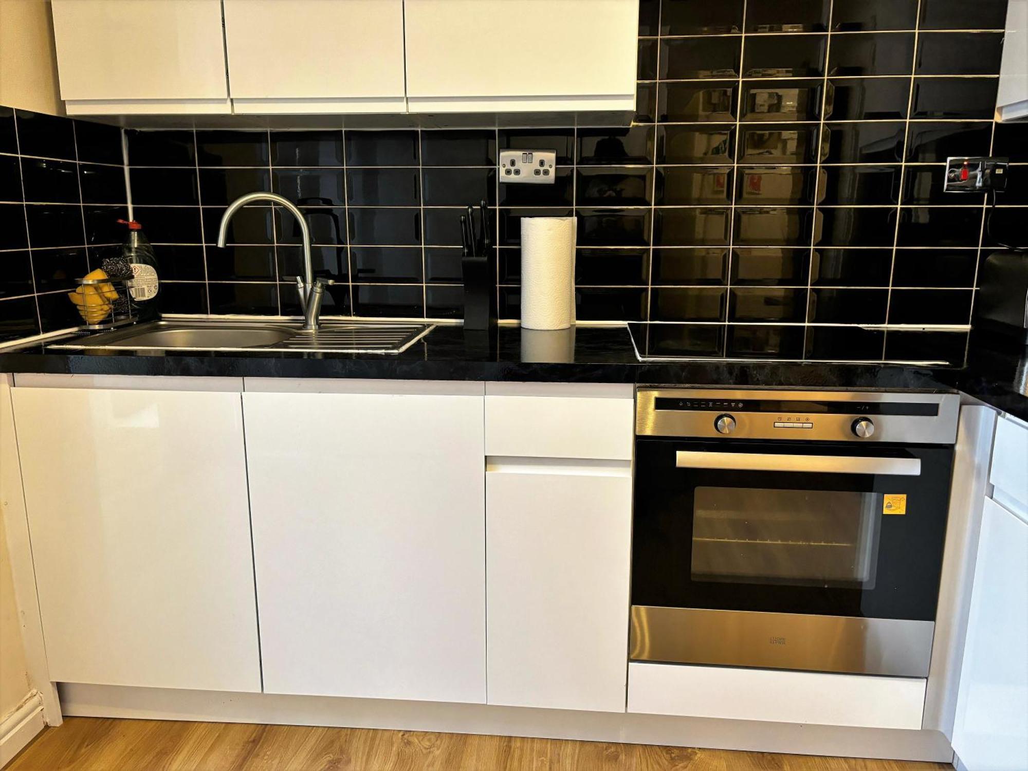 London Deluxe 6 Bedroom House Dagenham Esterno foto
