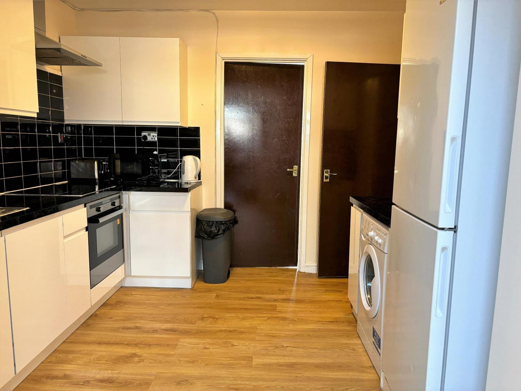 London Deluxe 6 Bedroom House Dagenham Esterno foto