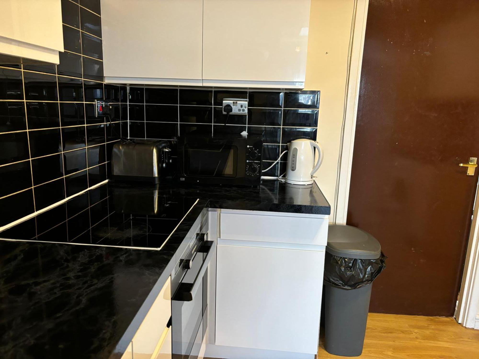 London Deluxe 6 Bedroom House Dagenham Esterno foto